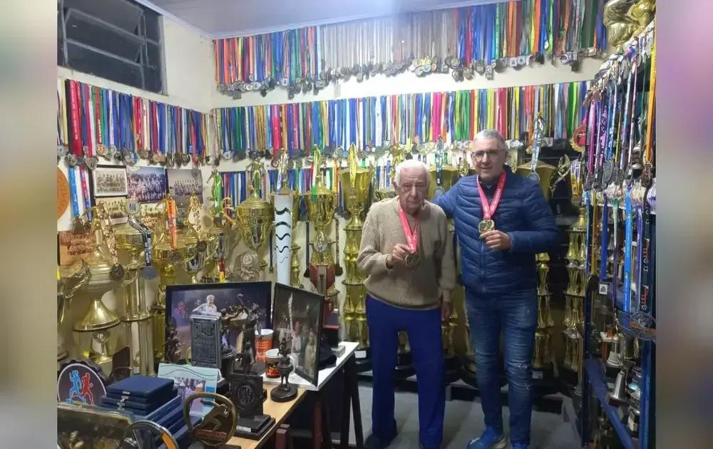 Filho herda grupo de corrida após vencer câncer e honrar promessa ao pai