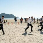 Corrida de garçons em Balneário Camboriú reúne mais de 150 profissionais