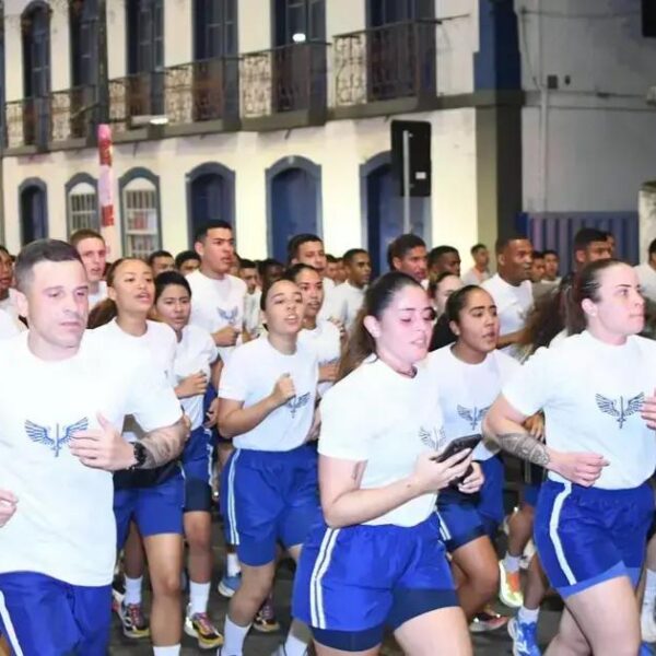 Alunos da EPCAR Participam da Corrida dos Cem Dias em Barbacena