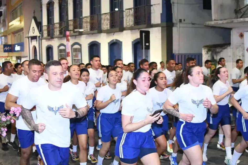 Alunos da EPCAR Participam da Corrida dos Cem Dias em Barbacena