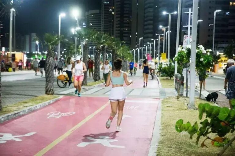 Reordenamento da Beira-Mar: Novas Diretrizes para Corredores em Fortaleza