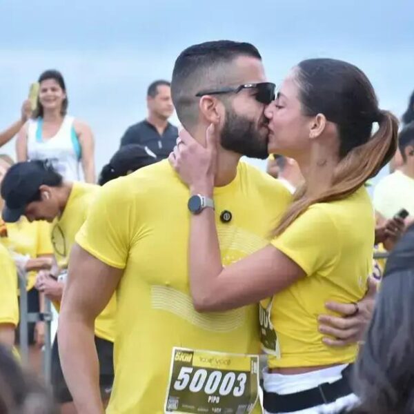 Mari Gonzalez e Pipo Marques trocam beijos após corrida no Recife