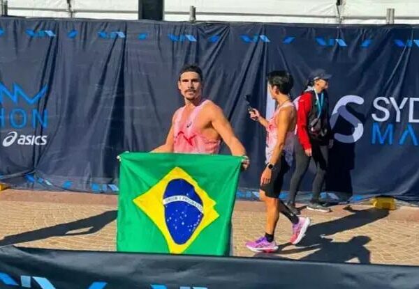 Nicolas Prattes se destaca como o brasileiro mais rápido na Austrália