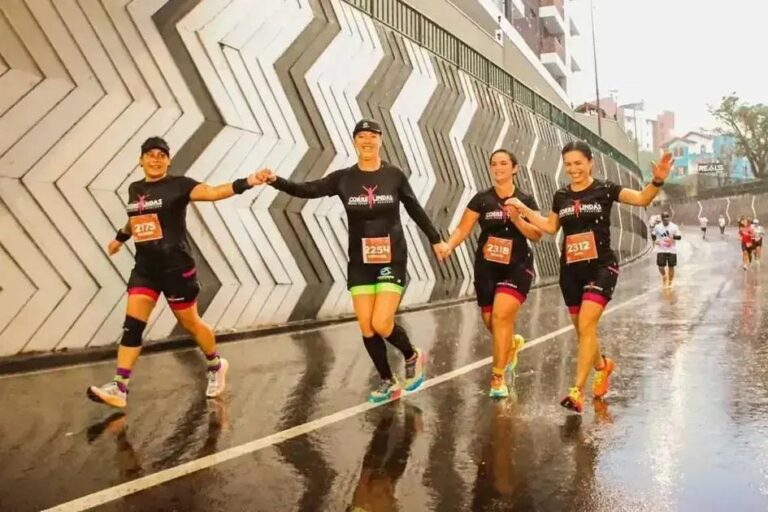 Curitibana inspira 600 mulheres após emagrecer 23 kg e criar comunidade