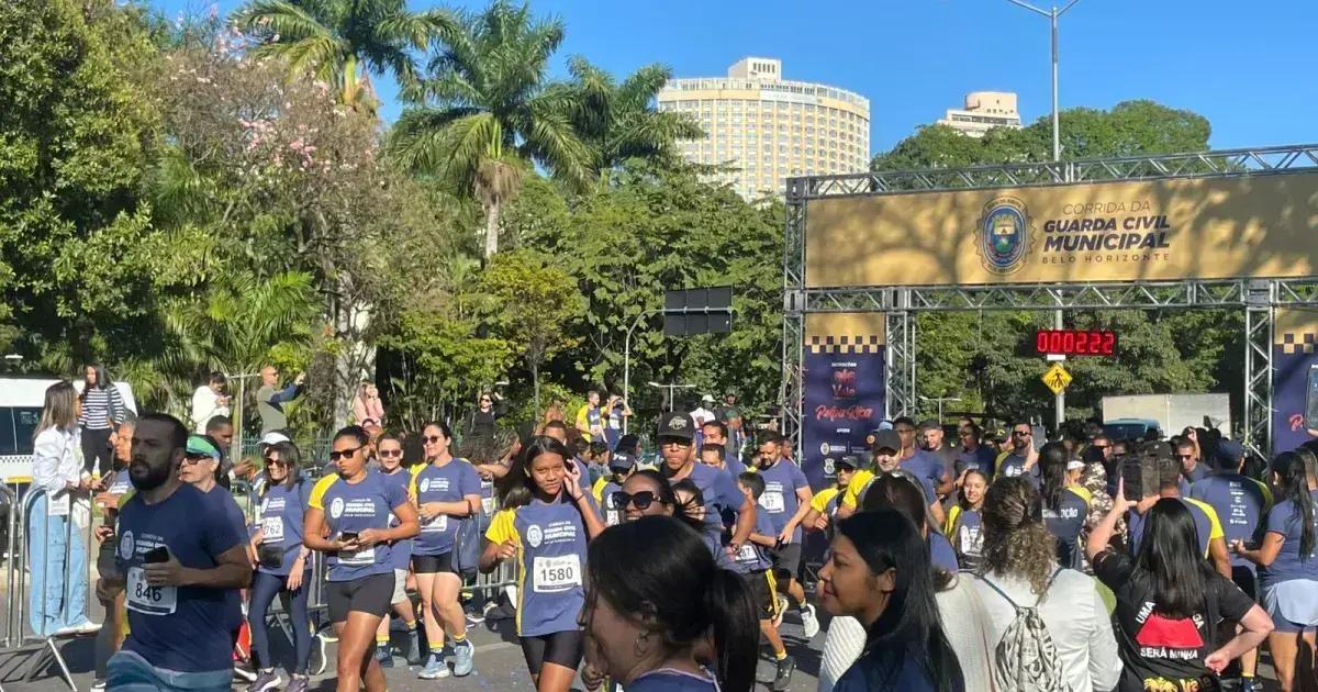 Primeira corrida da Guarda Municipal atrai mais de 3 mil participantes em BH