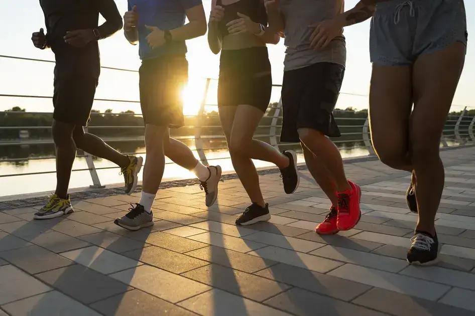 Como manter seu tênis de corrida com cara de novo após os treinos
