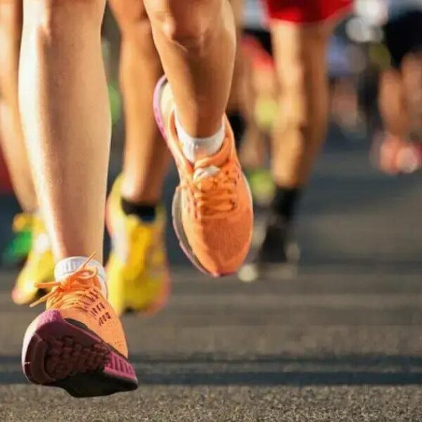 Corrida em alta: como se proteger de lesões e exaustão