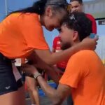 Corredor surpreende namorada com pedido de casamento na Maratona Salvador