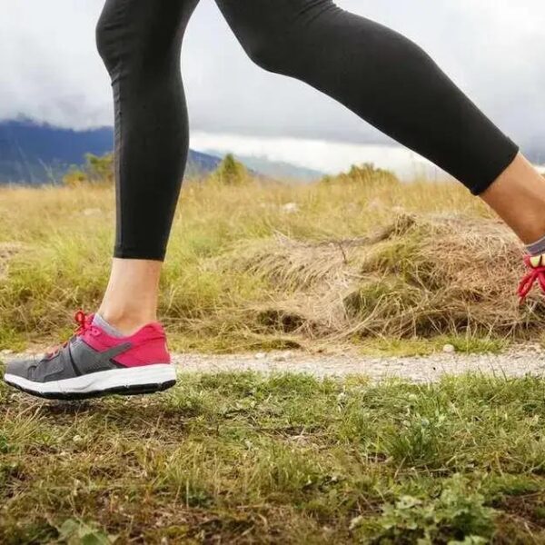Tênis em promoção: modelos para corrida e academia a partir de R$ 89,90