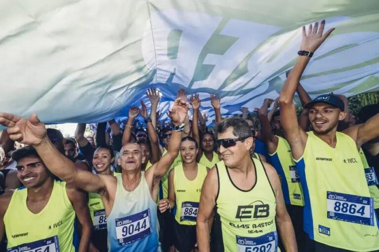Vanderlei Cordeiro de Lima brilha na Maratona de Aracaju Banese 2025