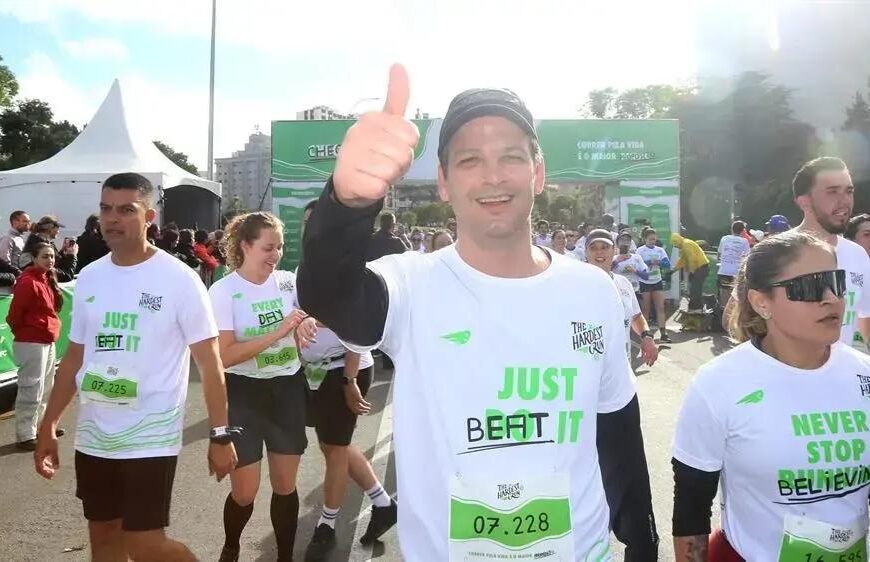 Prefeito de Curitiba participa da The Hardest Run em prol do Hospital Erasto Gaertner