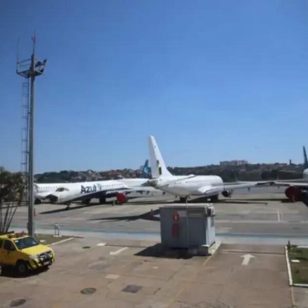 Aeroporto da Pampulha se transforma em pista de corrida