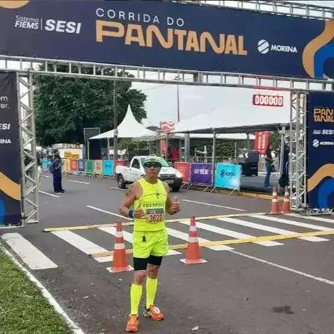 Atleta de 67 anos morre após parada cardíaca na Corrida do Pantanal