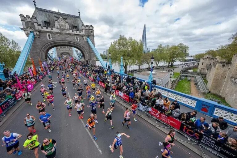 Maratona de Londres 2025 quebra recorde e arrecada £87,3 milhões