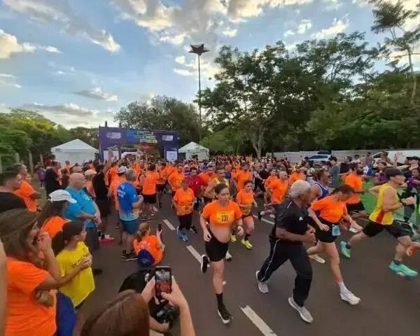 Corrida dos Poderes reúne 4 mil servidores em Campo Grande