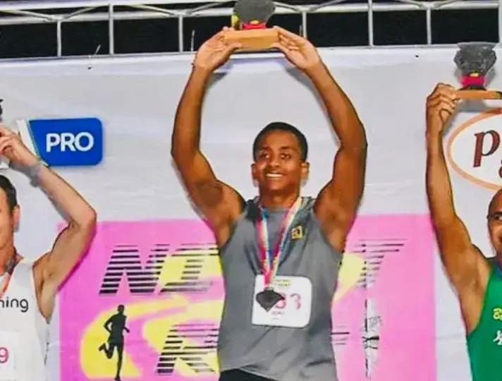 Jorge Mickael Dias conquista 1º lugar na Night Run Icaraí Beach