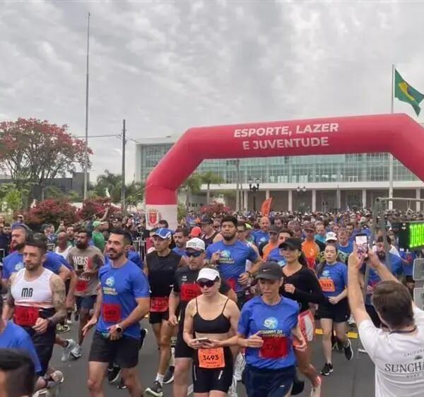 Corrida da Assembleia encerra Circuito de Corridas de Rua 2025 com solidariedade