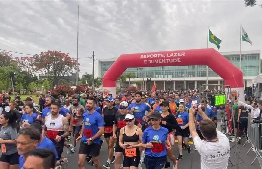 Corrida da Assembleia encerra Circuito de Corridas de Rua 2025 com solidariedade