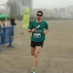 Corrida na Praia de Santos Reúne Mil Participantes em Evento Inspirador