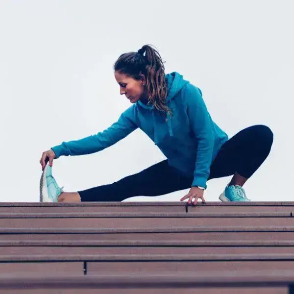 Flexibilidade na Corrida: O Que a Ciência Diz Sobre Mobilidade e Desempenho