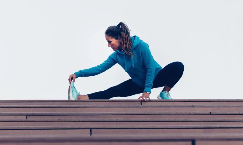 Flexibilidade na Corrida: O Que a Ciência Diz Sobre Mobilidade e Desempenho