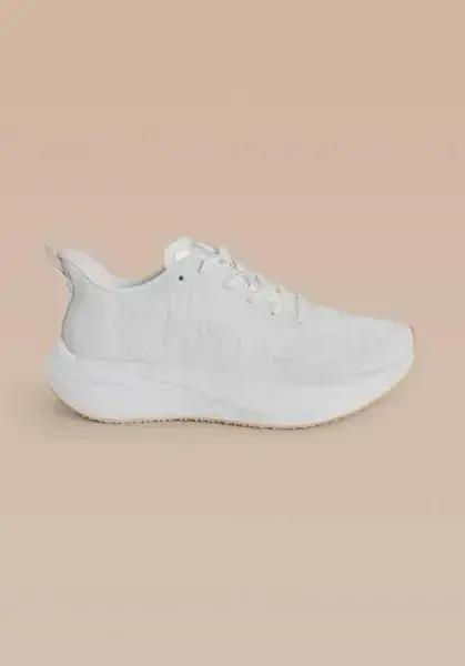 LIVE! apresenta tênis autorais com foco em performance e estilo