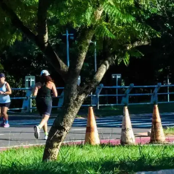 Homem armado causa pânico em corredoras no Parque dos Poderes
