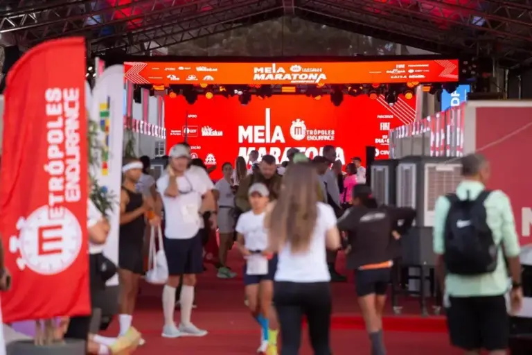 Metrópoles Run: Tenda de Apoio para Atletas na Corrida de 2025